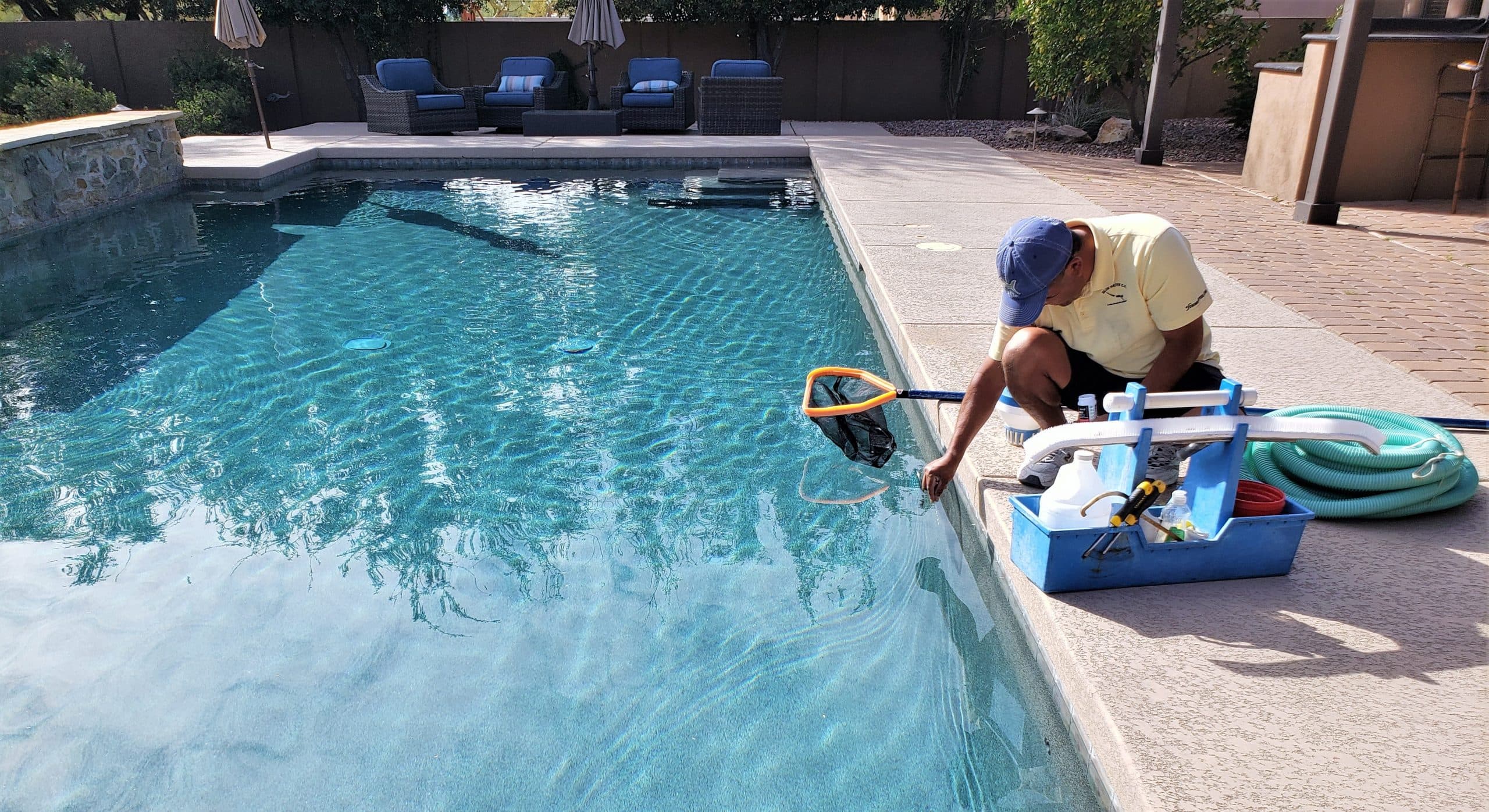 Weekly pool maintenance service in Charlotte NC